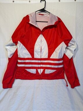 Adidas Men’s Trefoil Red White Windbreaker Jacket Guessing size Large
